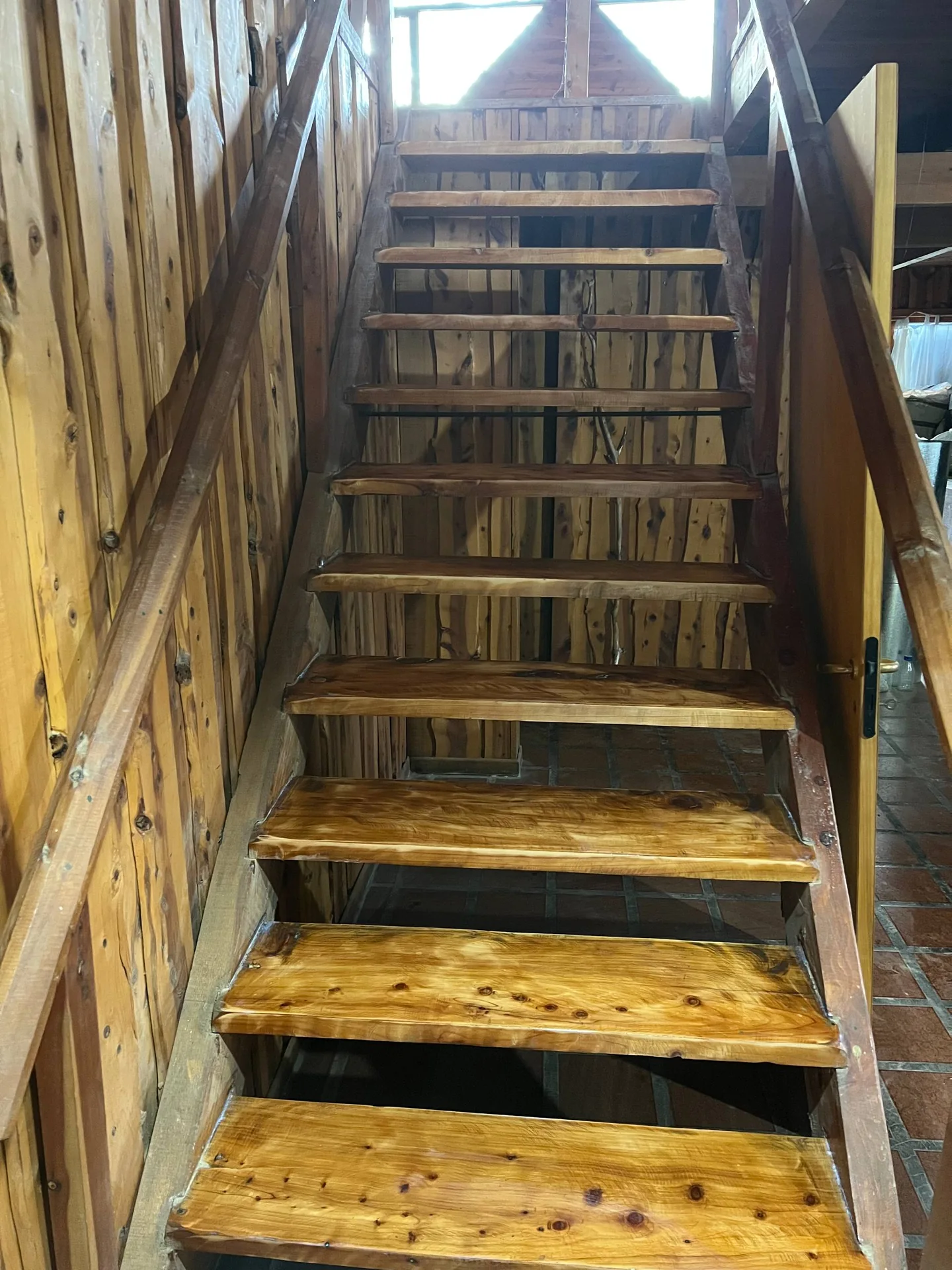La escalera de madera